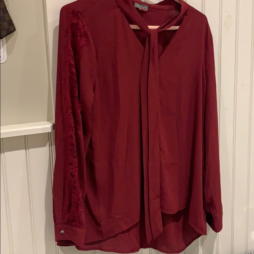 Vince Camuto top